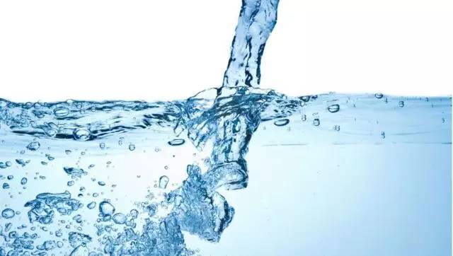 矿泉水、纯净水、直饮水,究竟哪种好?各种水的真相,都在这了!
